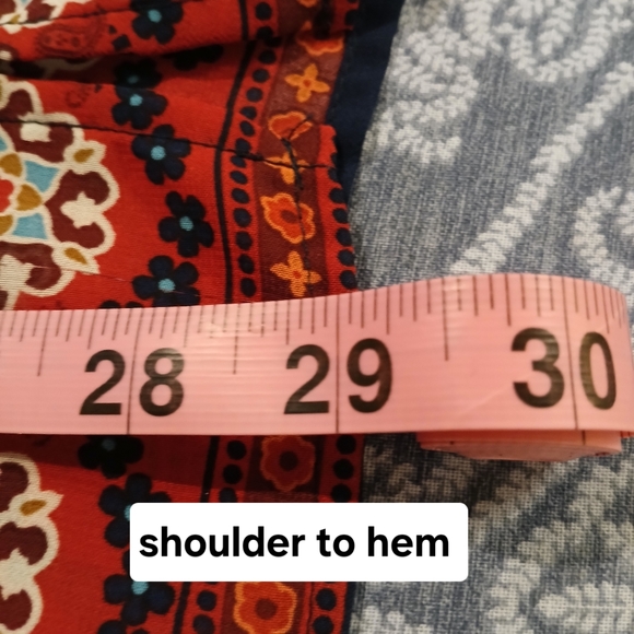 Roz & Ali Women's Navy Medallion Print Sleeveless With Red Border Size 1X - Picture 7 of 8